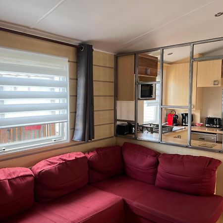 Mobilhome 4 Ca61 Виас Екстериор снимка